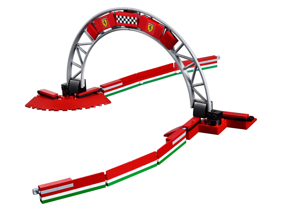 Конструктор Lego Speed Champions: гараж Ferrari (75889)