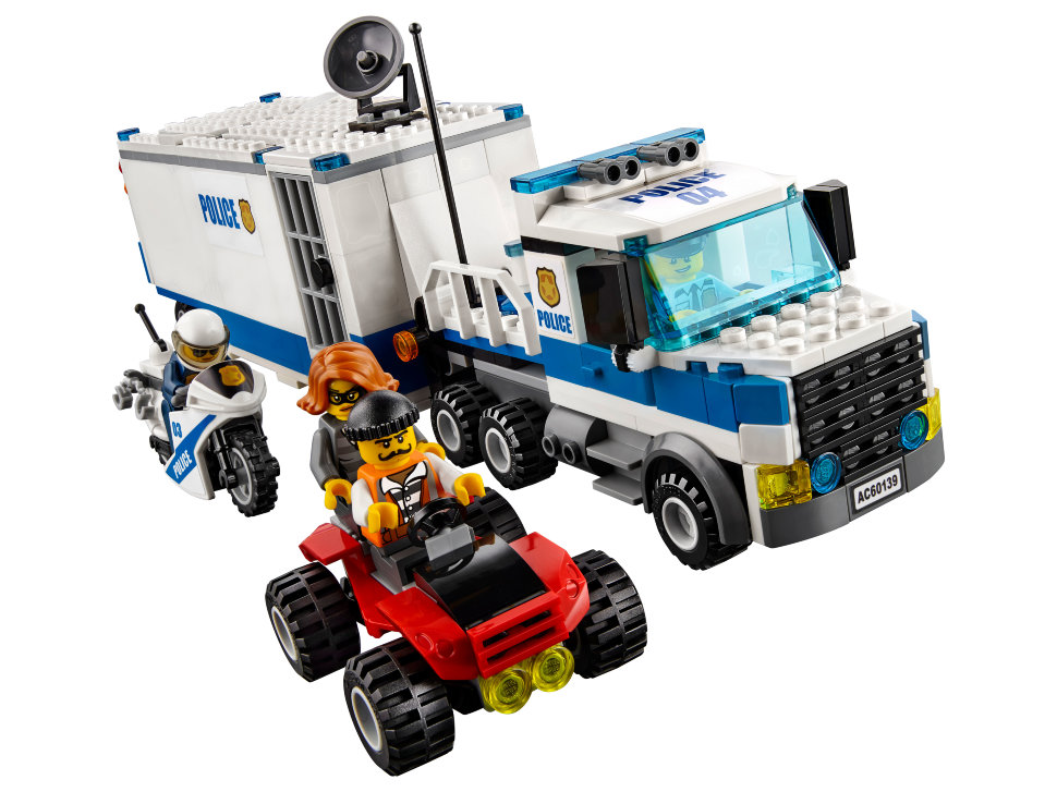 Конструктор Lego City: мобильный командный центр (60139)