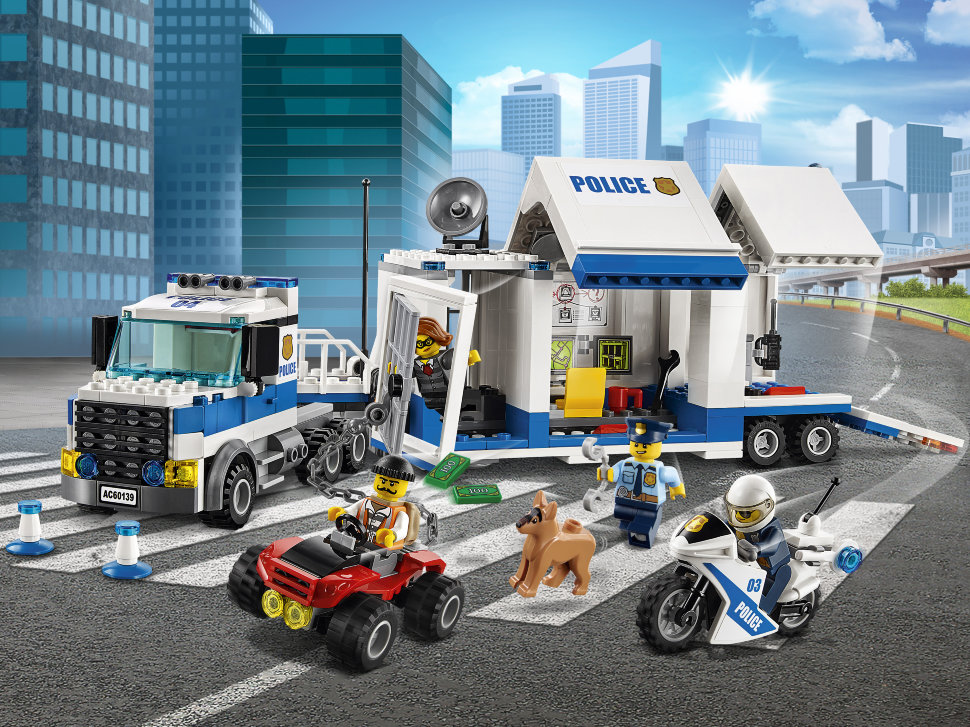 Конструктор Lego City: мобильный командный центр (60139)