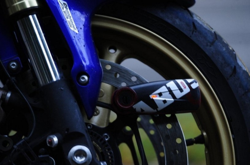 Мотозамок с сигнализацией ABUS 7000 Detecto RS1 Pixel Red (450617)