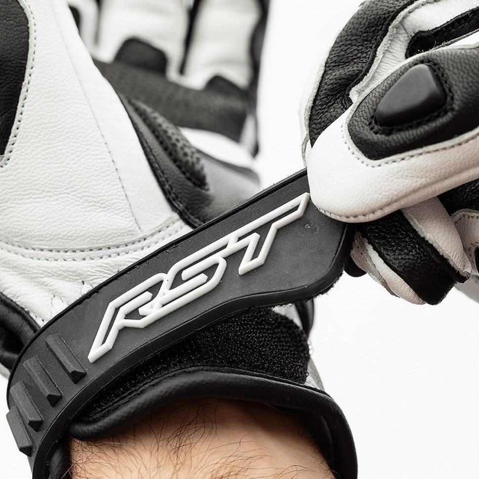 Мотоперчатки RST 2137 Tractech Evo CE Short M Glove Black