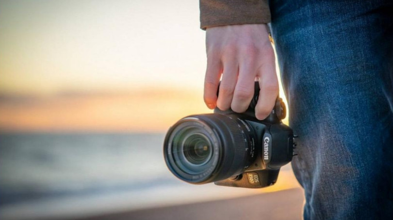 Камера Canon EOS 850D kit 18-135 IS nano USM Black (3925C021)