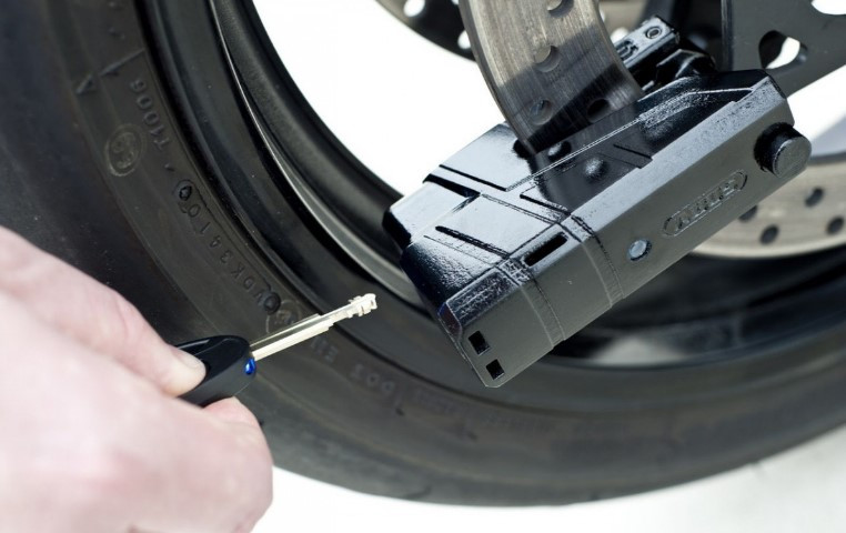 Мотозамок с сигнализацией ABUS 8077 Granit Detecto X-Plus Black (556753)