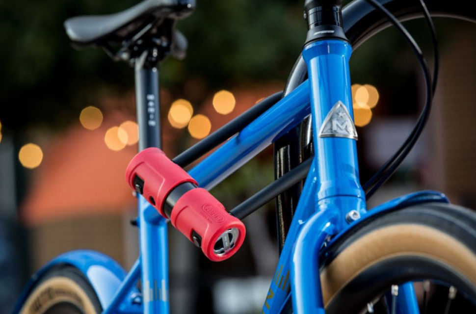 Мотозамок U-образный с сигнализацией ABUS 440A/170HB230 Alarm USH (826061)