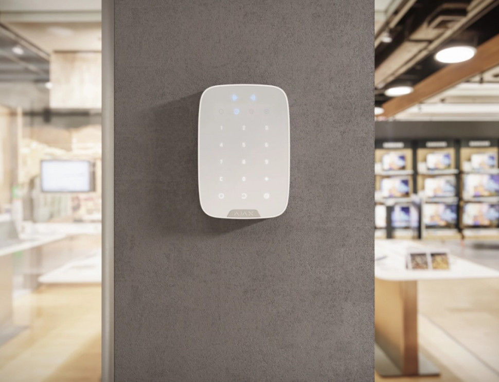 Беспроводная сенсорная клавиатура Ajax KeyPad Plus White