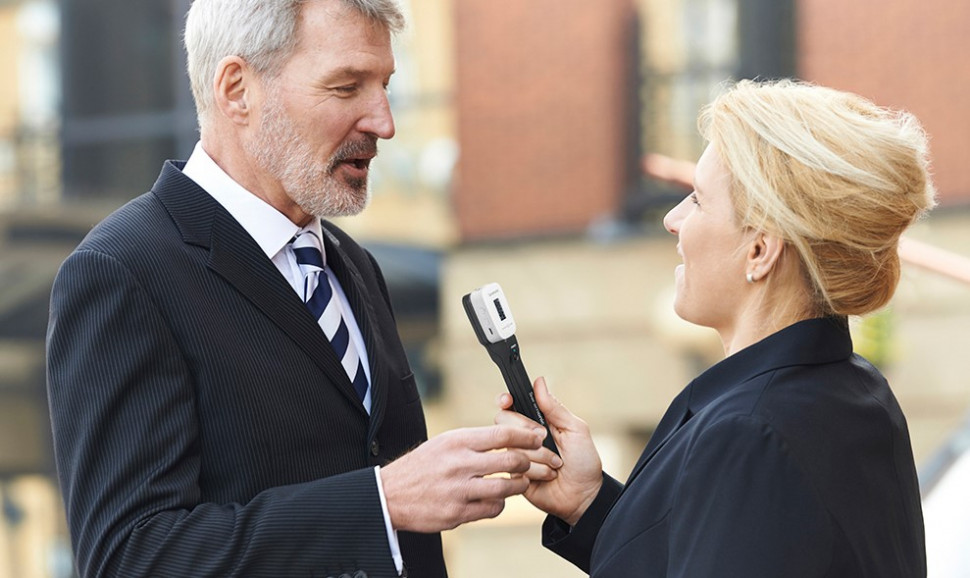 Держатель ручного передатчика Saramonic Blink 500 Pro HM