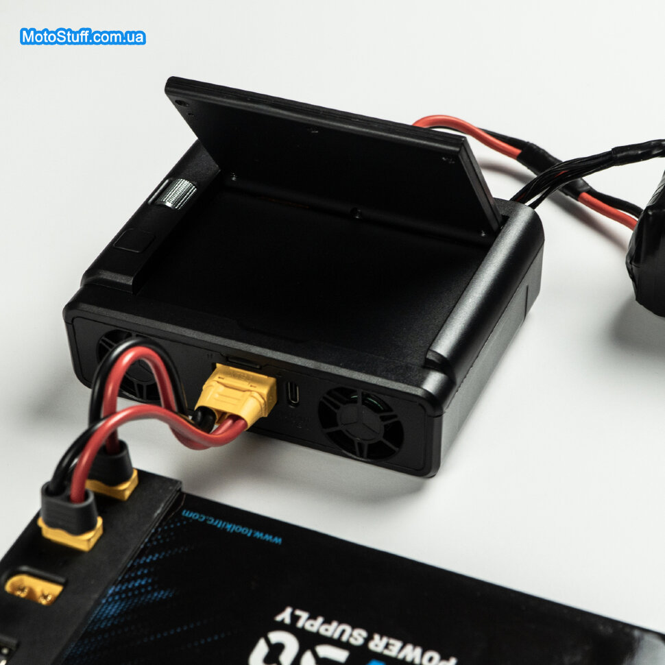 Зарядний пристрій ToolkitRC M8D (2*DC 800 Вт)