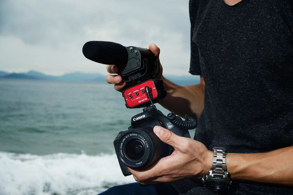 Накамерный микрофон Saramonic Vmic