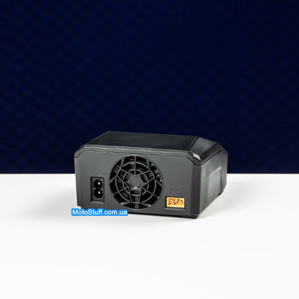 Зарядний пристрій ToolkitRC M8AC (AC 200 Вт / DC 600 Вт)