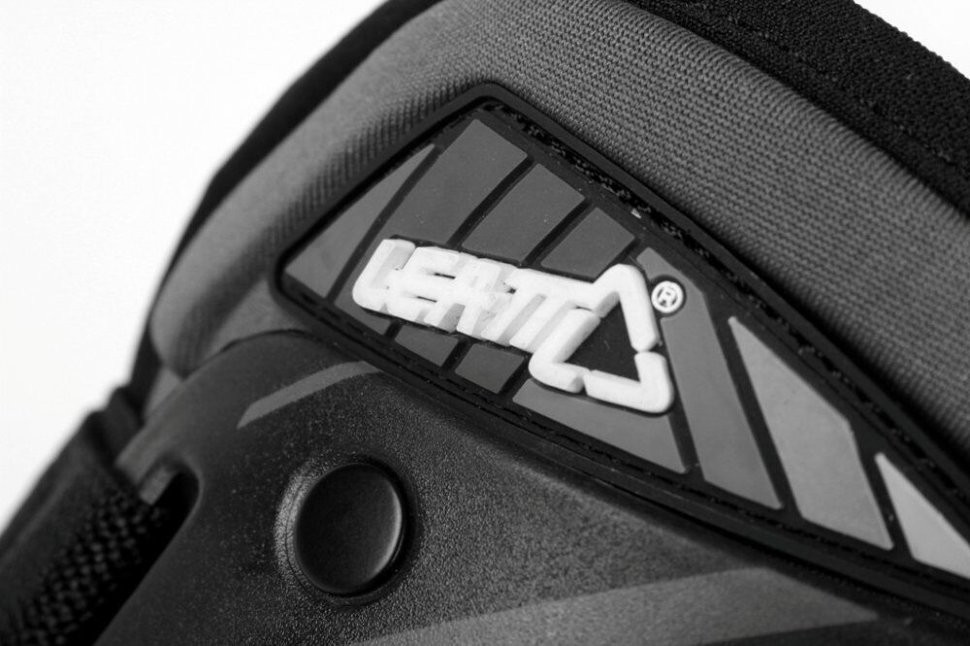 Наколенники Leatt Knee Guard Dual Axis Adult Black