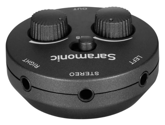 Микшер Saramonic AX1