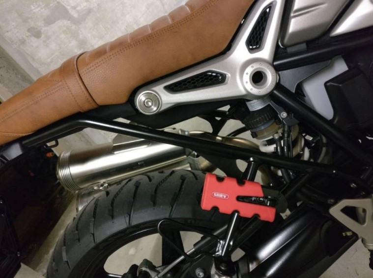 Мотозамок на диск ABUS 77 Granit Sledg Grip Yellow (509667)