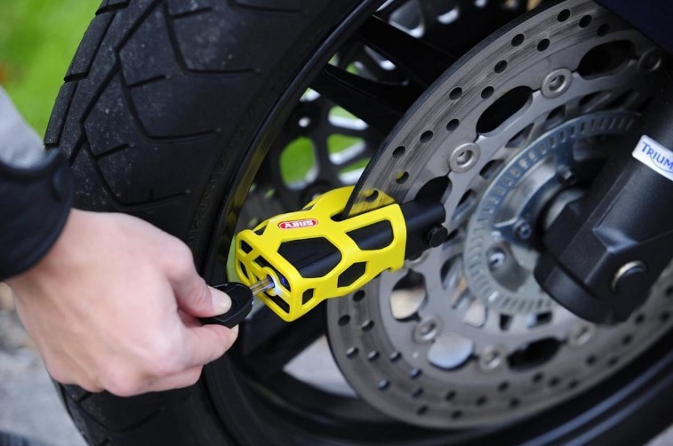 Мотозамок на диск ABUS 77 Granit Sledg Web Yellow (487361)