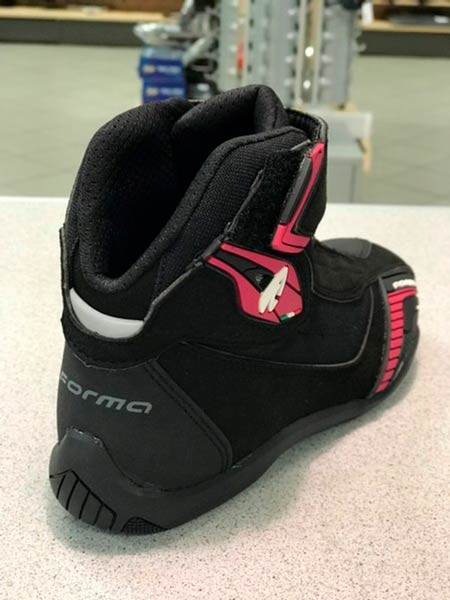 Мотоботы женские Forma Genesis Lady Black/Fuchsia