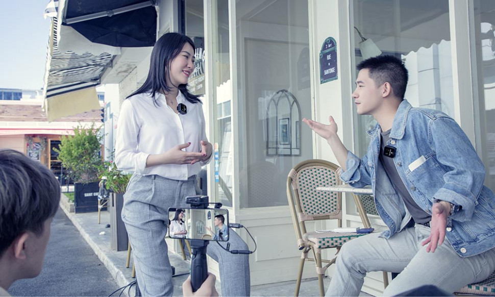 Беспроводная радиосистема Saramonic Blink 900 B2 (TX+TX+RX)