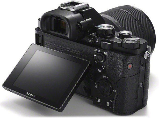 Камера Sony Alpha 7 + 28-70mm Kit black (ILCE7KB.RU2)