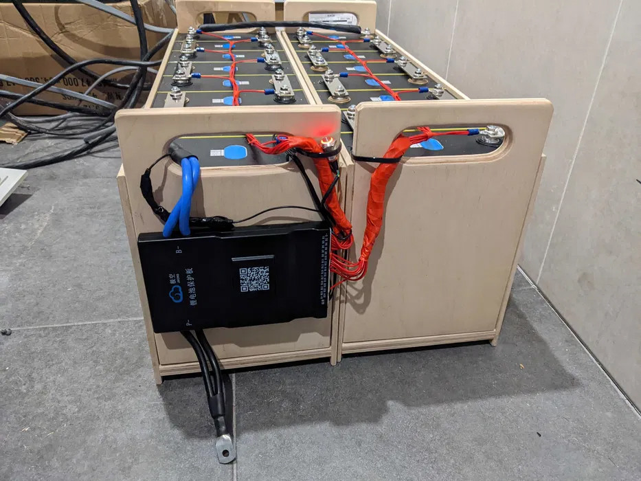 Аккумуляторная сборка LiFePO4 14 кВт·ч / 48В 