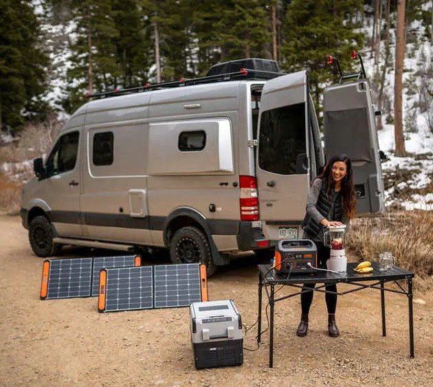 Солнечный генератор Jackery Solar Generator 1000 (Explorer 1000 + Solarsaga 100W) (1002 Вт·ч / 1000 Вт)