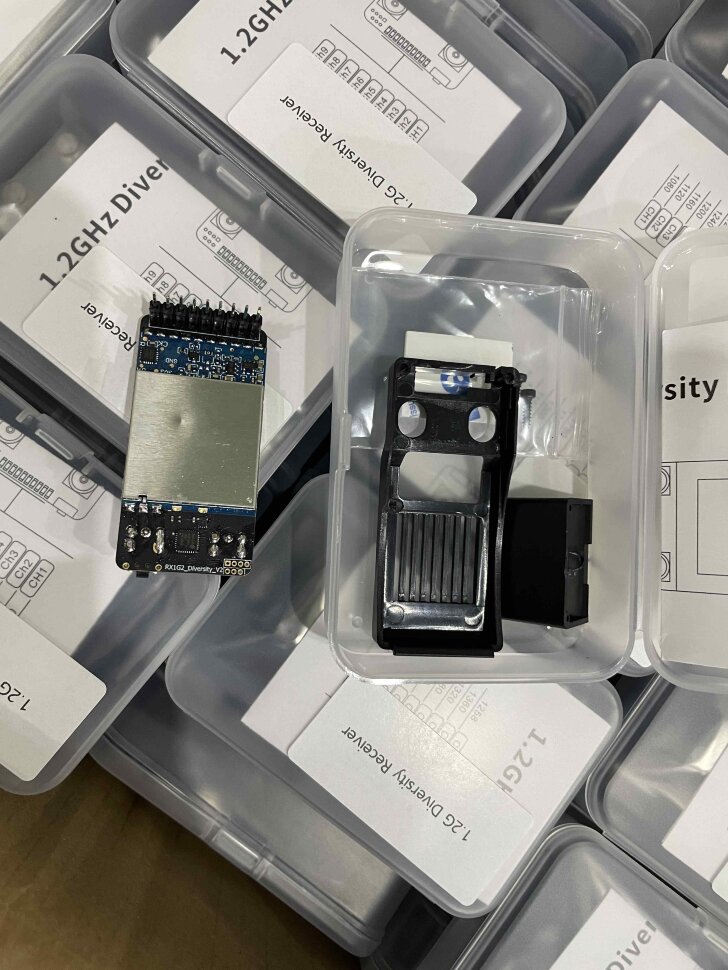 Видео приемник Skyzone 1.2GHz Diversity VRX для очков SKY04 / COBRA (9CH)