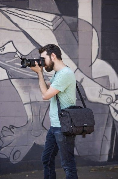 Сумка для фотоаппарата Think Tank Vision 13 Graphite Black (710684)