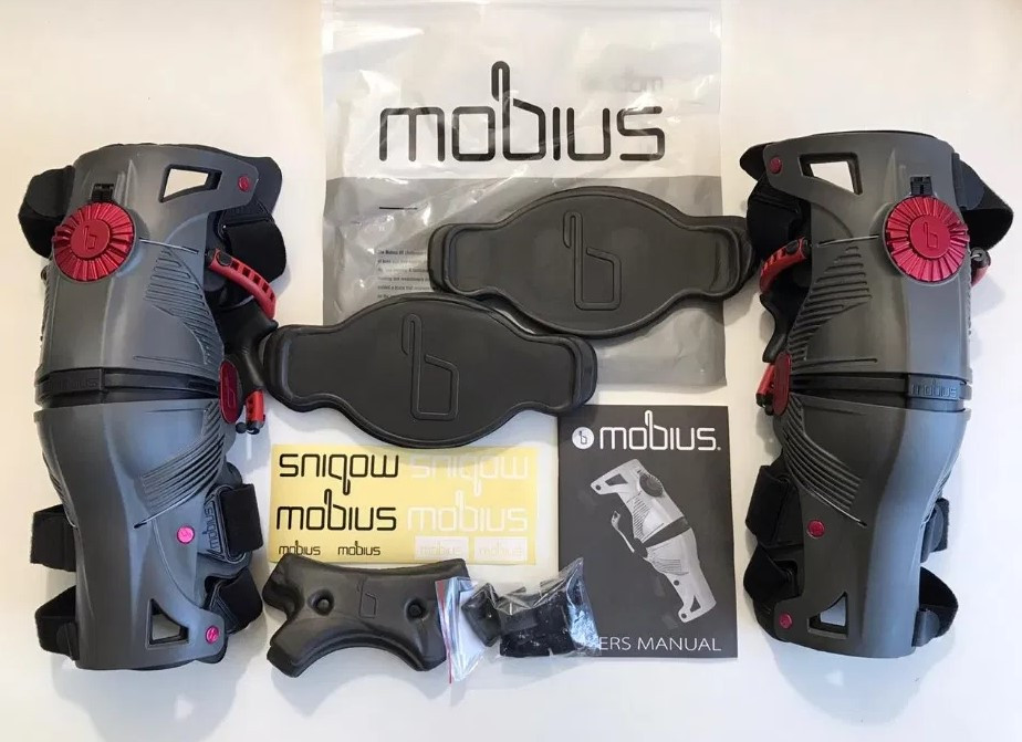 Ортопедические мотонаколенники Mobius X8 Storm Grey/Black