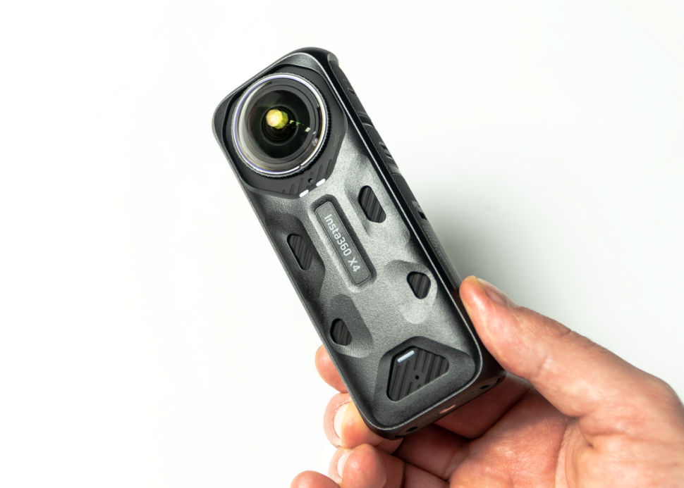 Панорамна камера Insta360 X4 (CINSABMA)