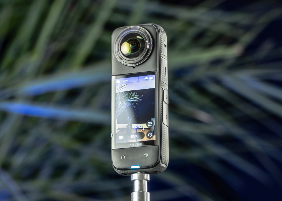 Панорамна камера Insta360 X4 (CINSABMA)