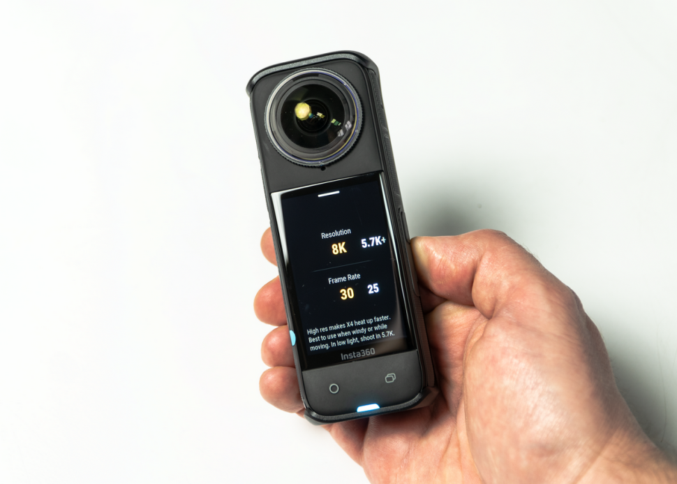 Панорамна камера Insta360 X4 (CINSABMA)