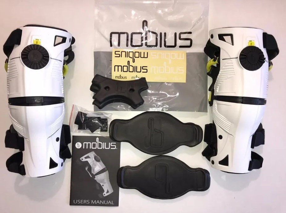 Ортопедические мотонаколенники Mobius X8 Storm White/Yellow