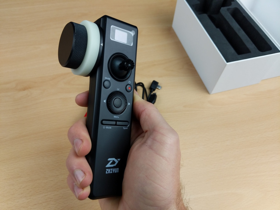 Пульт ДУ Zhiyun-Tech Motion Sensor Remote Control with Follow Focus (ZW-B03)