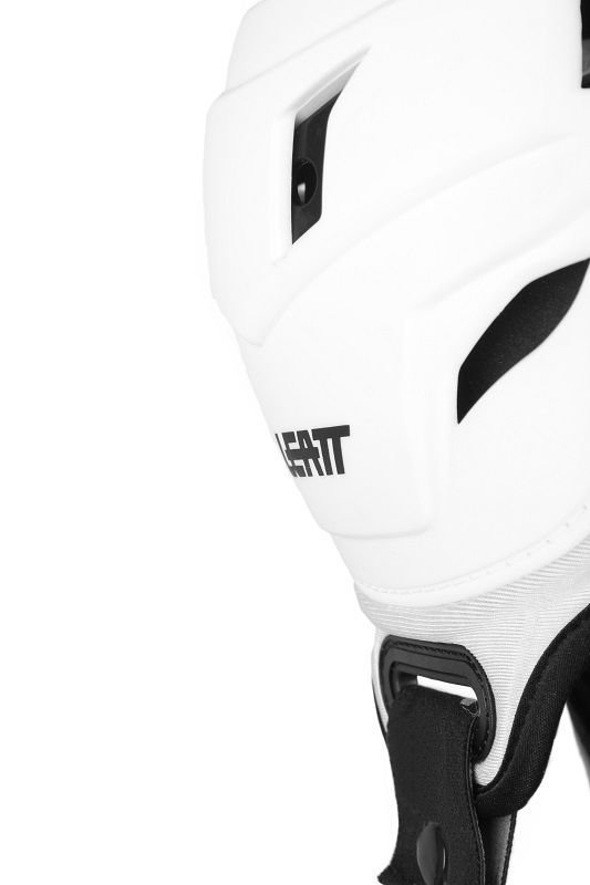 Мотозащита тела Leatt Chest Protector 5.5 Pro White