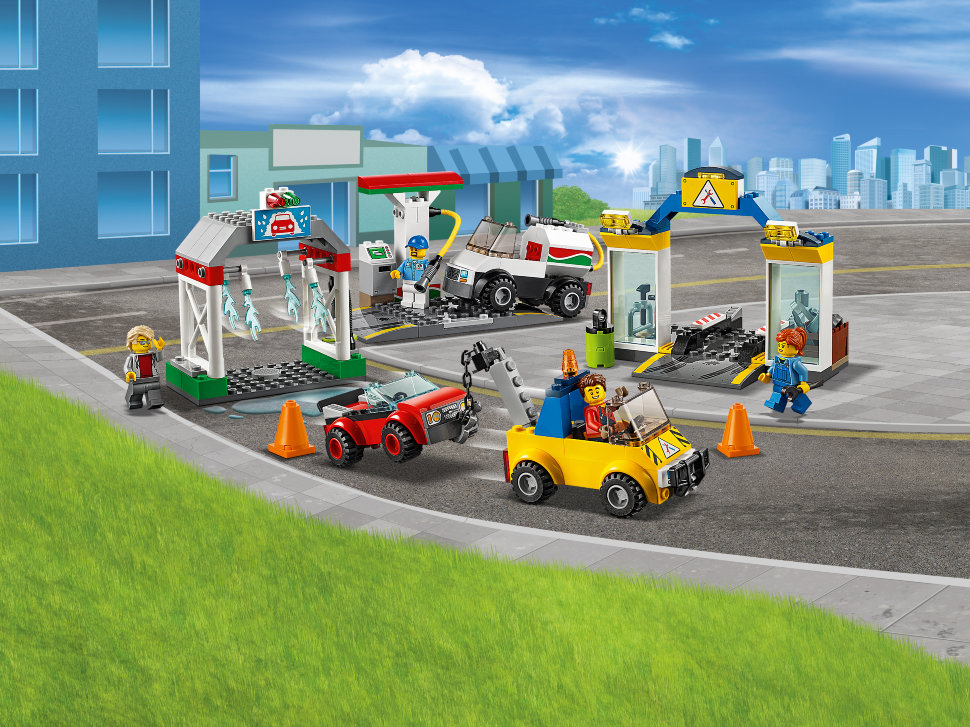 Конструктор Lego City: автостоянка (60232)
