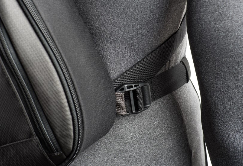 Рюкзак-слинг Think Tank TurnStyle 20 v2.0 Charcoal (710466)