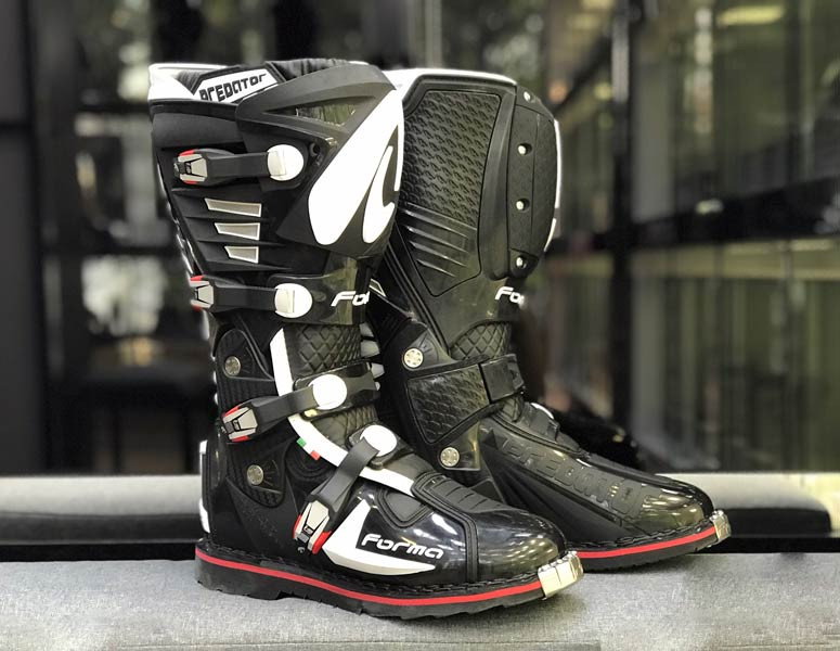 Мотоботы Forma Predator 2.0 Black