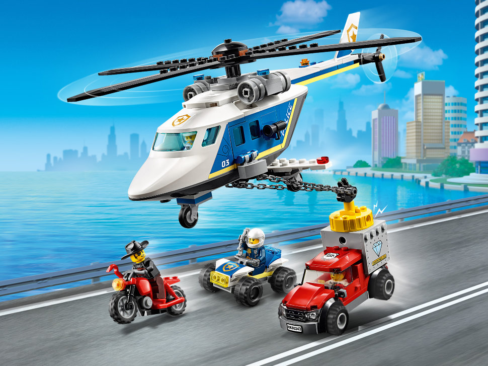 Конструктор Lego City: погоня на полицейском вертолёте (60243)