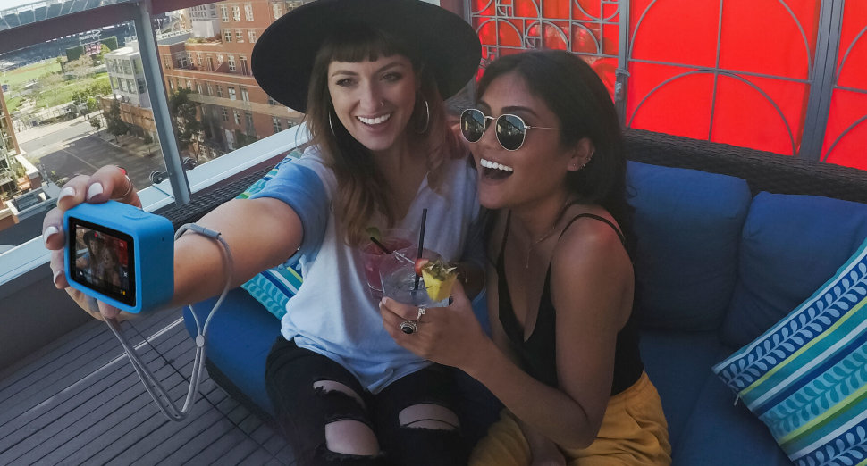 Силіконовий чохол з ремінцем GoPro Sleeve & Lanyard для HERO 13, HERO 12, HERO 11, HERO 10 (ADSST)