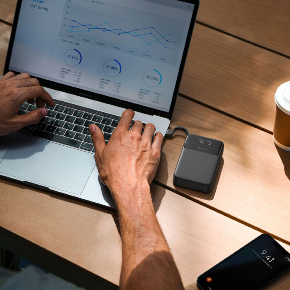 Павербанк EcoFLow RAPID 10000 Black с MagSafe (10000 мА·ч) (EF-RAPID10000-B-EU)