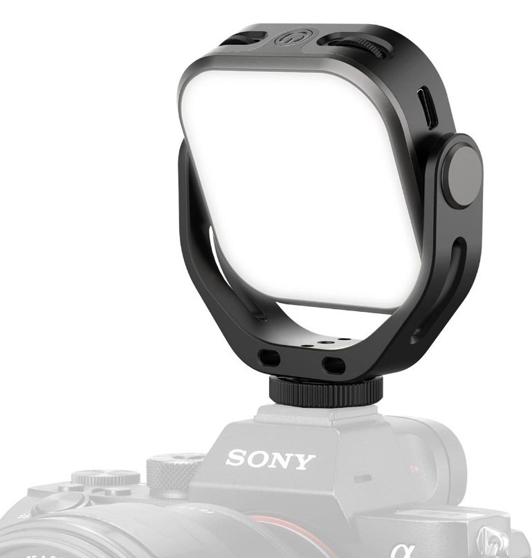 Накамерный свет Ulanzi Vijim (VL66)