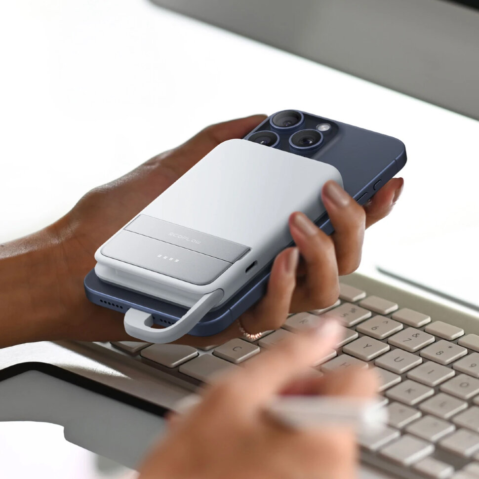 Павербанк EcoFLow RAPID 5000 Light Blue с MagSafe (5000 мА·ч) (EF-RAPID5000-L-EU)