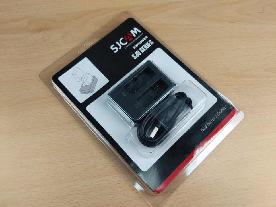 Двойное зарядное SJCAM Dual-slot Battery Charger for SJ9, SJ10 series