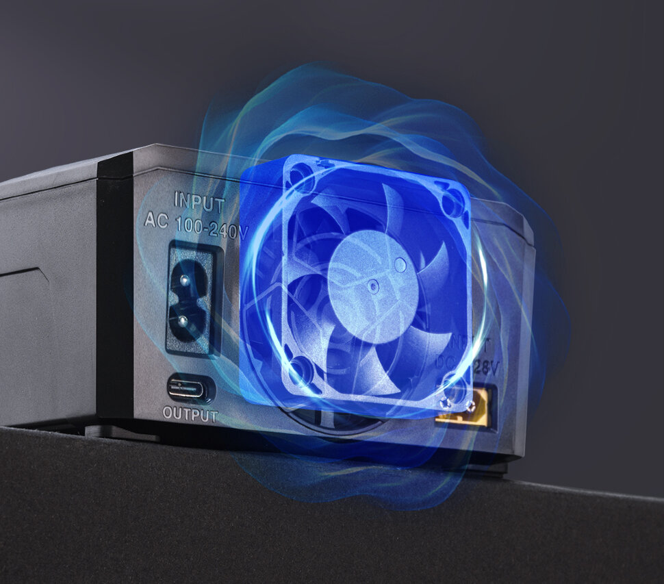 Зарядний пристрій ToolkitRC M6DAC V2 (AC 220 Вт / 2* DC 400 Вт)