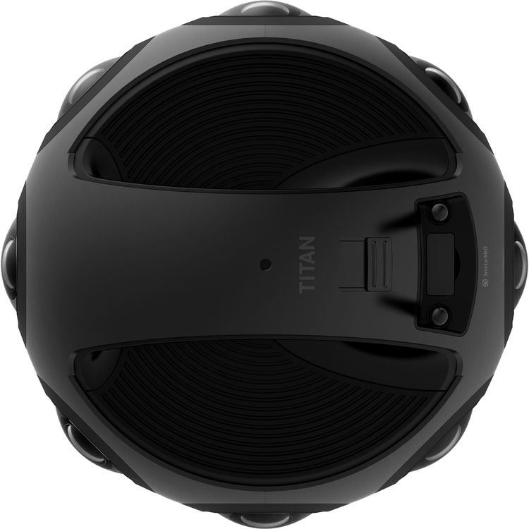 Панорамна камера Insta360 Titan