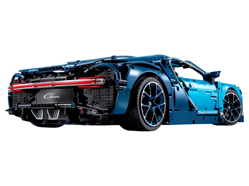 Конструктор Lego Technic: Bugatti Chiron (42083)