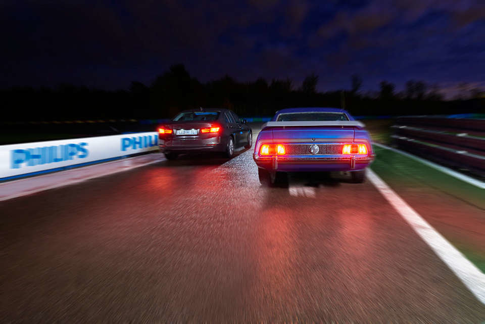 Лампа светодиодная Philips W21 Red (12838REDX2)