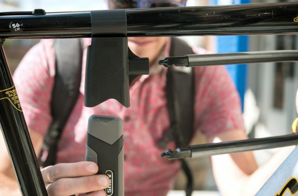 Мотозамок U-образний ABUS 540 /160HB300 Granit X-Plus USH (111884)