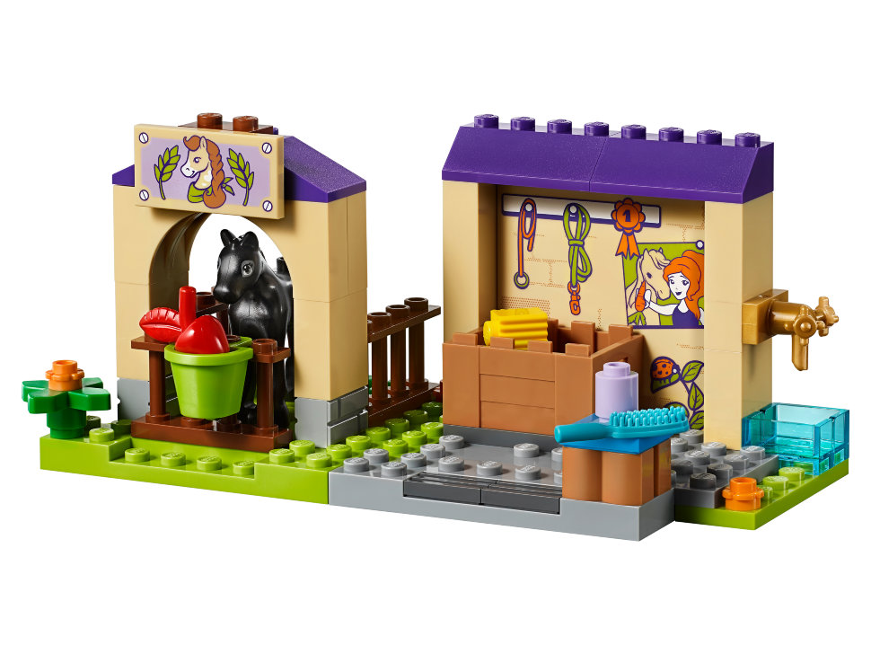 Конструктор Lego Friends: Конюшня для жеребят Мии (41361)