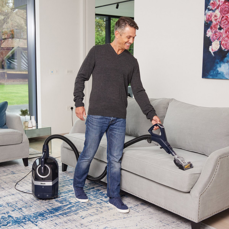 Ручной цилиндрический пылесос без мешка Shark Anti Hair Wrap (CZ250EUT)