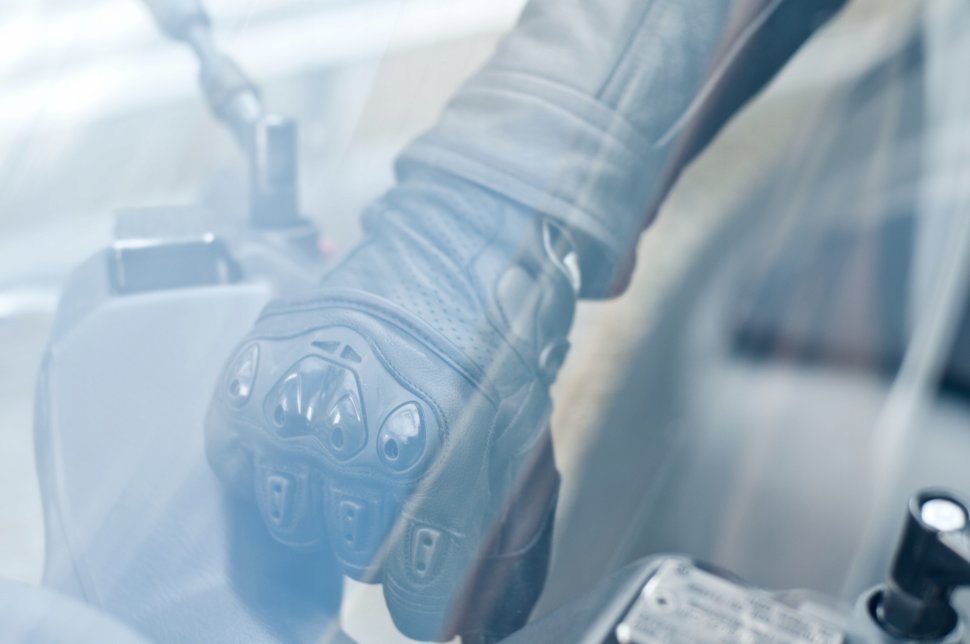 Мотоперчатки Shima Spark Black