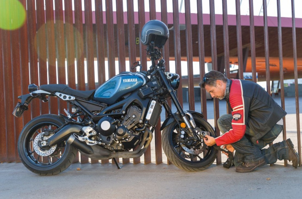 Мотозамок с сигнализацией и цепью ABUS 8008/12KS120 Granit Detecto X-Plus (766992)