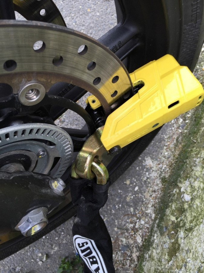 Мотозамок с сигнализацией и цепью ABUS 8077/12KS120 Granit Detecto Yellow (190056)